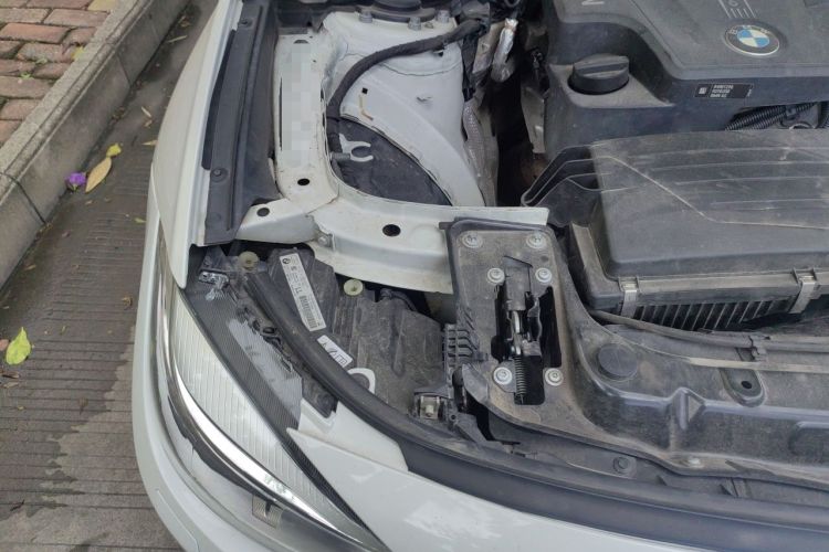 Used BMW 3 Series GT 2016 320i Fashion Model Engine Bay Right