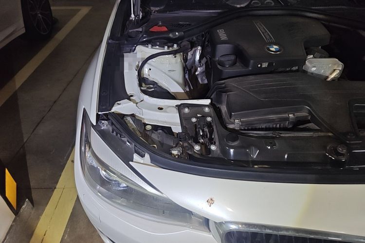 Used BMW 3 Series GT 2016 320i Fashion Model Engine Bay Right