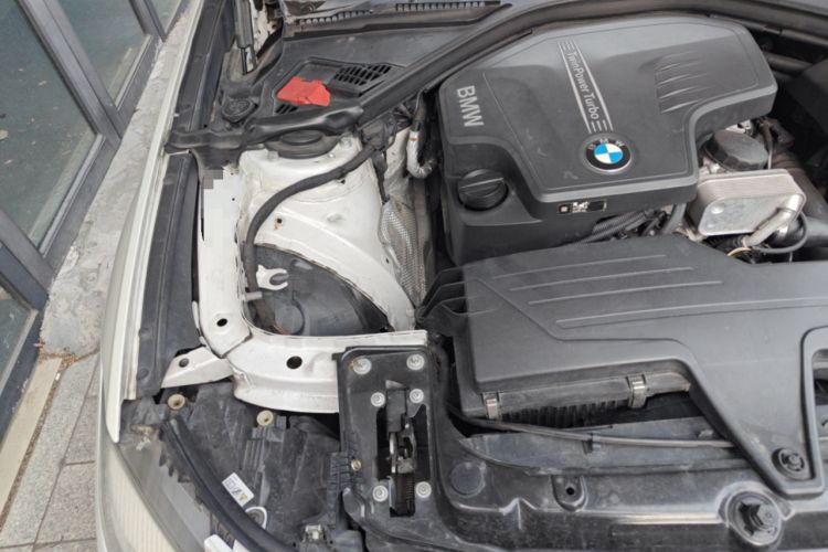Used BMW 3 Series GT 2016 320i Fashion Model Engine Bay Right