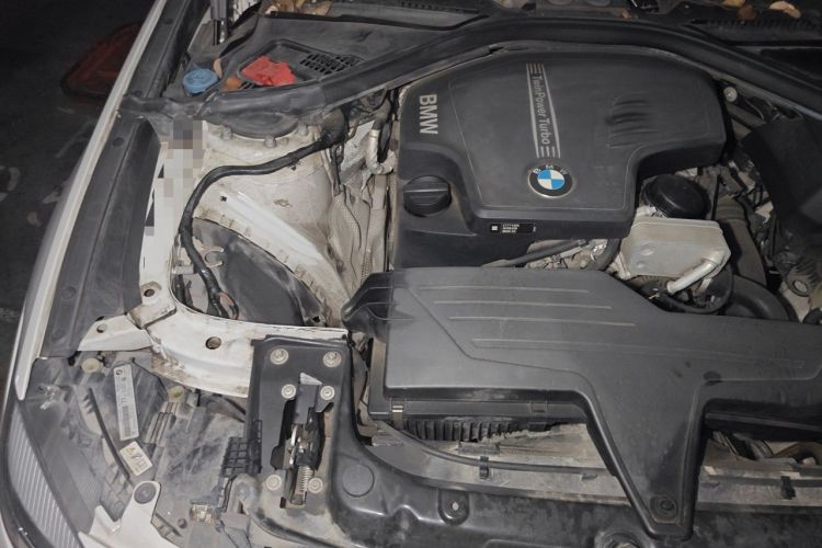 Used BMW 3 Series GT 2016 320i Design Package Edition Engine Bay Right