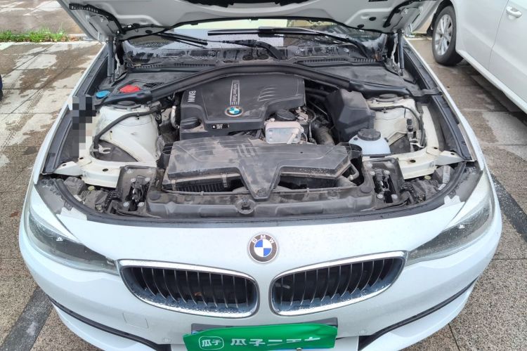 Used BMW 3 Series GT 2016 320i Fashion Model Engine Bay