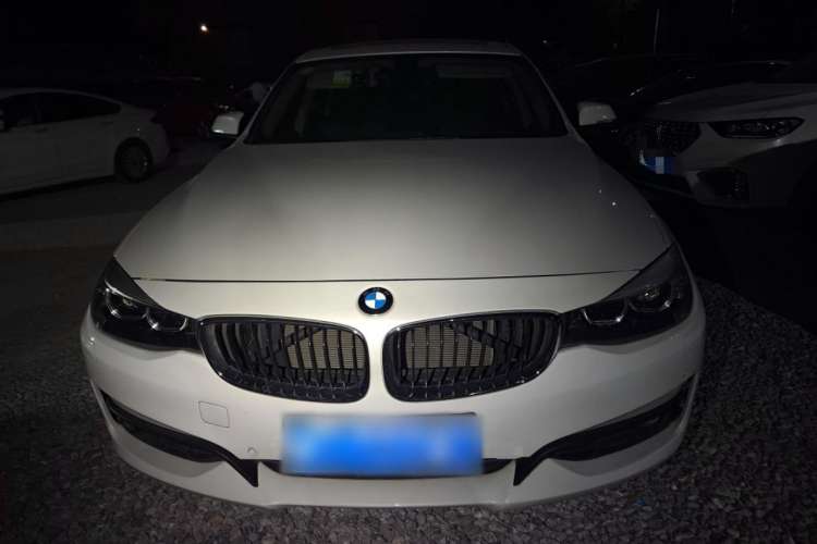 Used BMW 3 Series GT 2016 320i Fashion Model Exterior 1