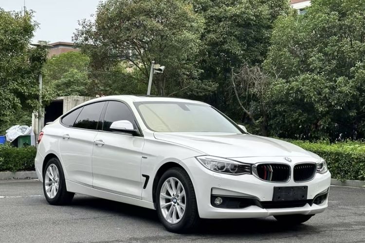 Used BMW 3 Series GT 2016 320i Fashion Model Exterior 1