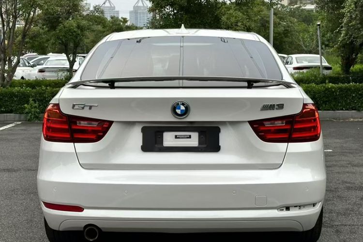 Used BMW 3 Series GT 2016 320i Fashion Model Exterior 4