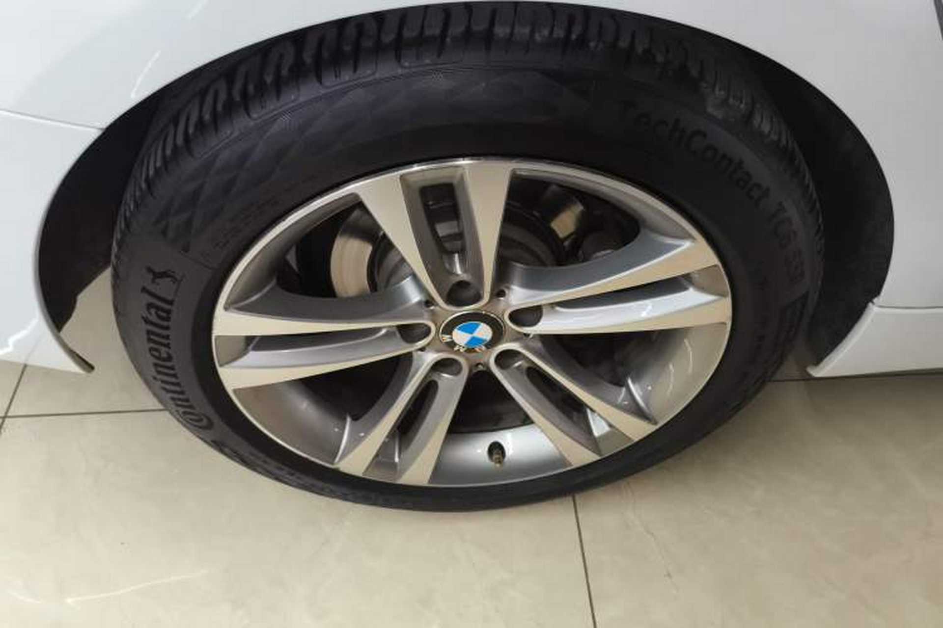 Used BMW 3 Series GT 2016 320i Design Package Edition Exterior 5