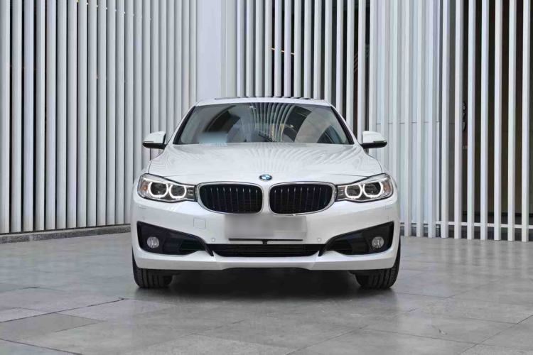 Used BMW 3 Series GT 2016 320i Design Package Edition Exterior 5