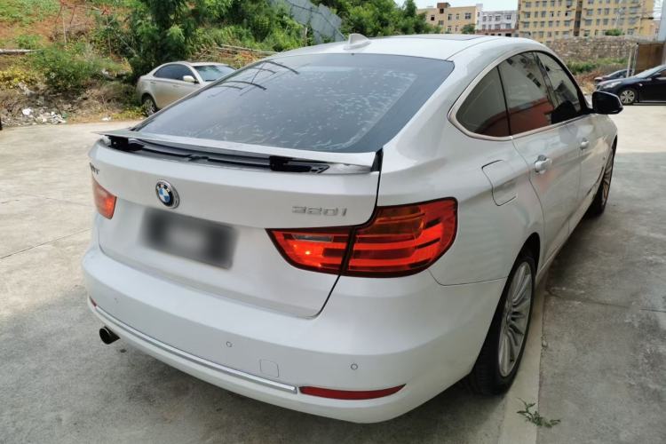 Used BMW 3 Series GT 2016 320i Design Package Edition Exterior 5
