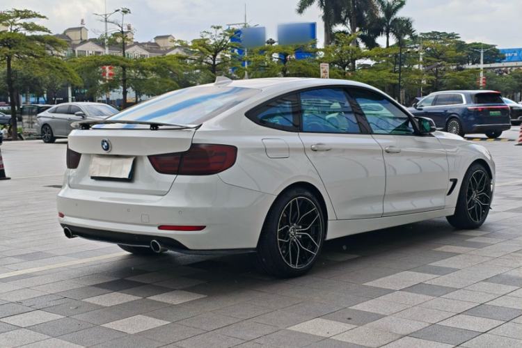 Used BMW 3 Series GT 2016 320i Fashion Model Exterior 6