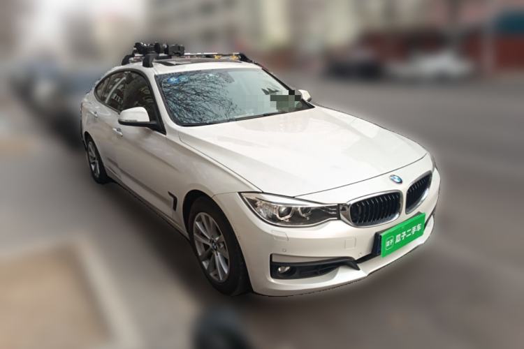 Used BMW 3 Series GT 2016 320i Fashion Model Front Right 45 Deg