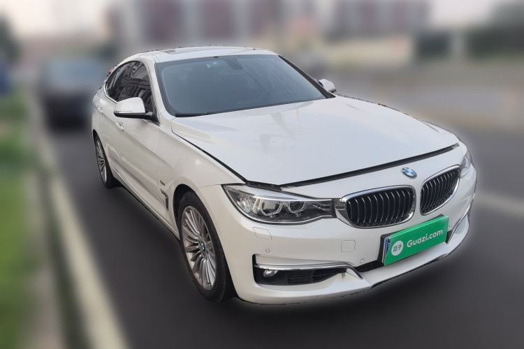 Used BMW 3 Series GT 2016 320i Design Package Edition Front Right 45 Deg