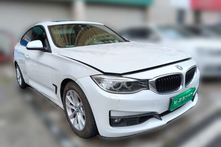 Used BMW 3 Series GT 2016 320i Fashion Model Front Right 45 Deg