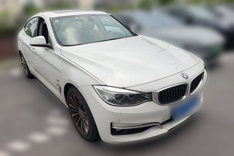 Used BMW 3 Series GT 2016 320i Design Package Edition Front Right 45 Deg