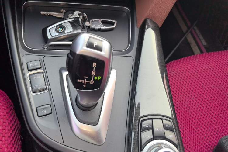 Used BMW 3 Series GT 2016 320i Design Package Edition Gear Lever