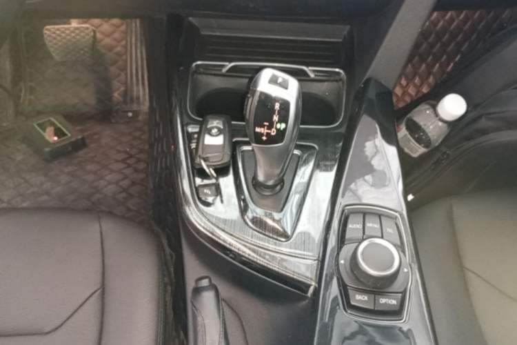 Used BMW 3 Series GT 2016 320i Fashion Model Gear Lever