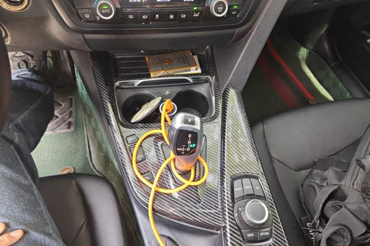 Used BMW 3 Series GT 2016 320i Fashion Model Gear Lever