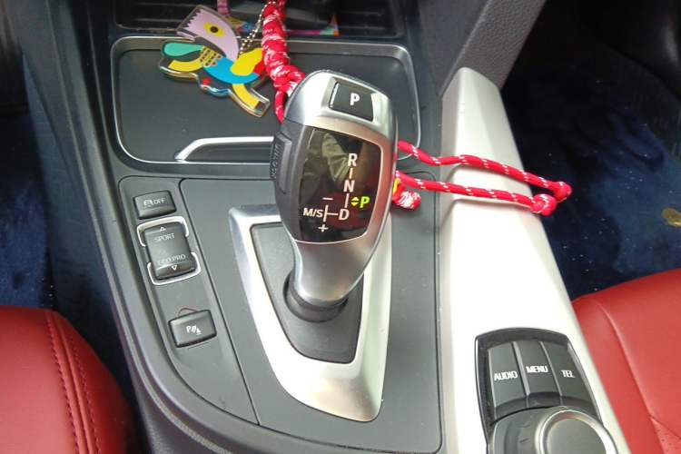 Used BMW 3 Series GT 2016 320i Fashion Model Gear Lever