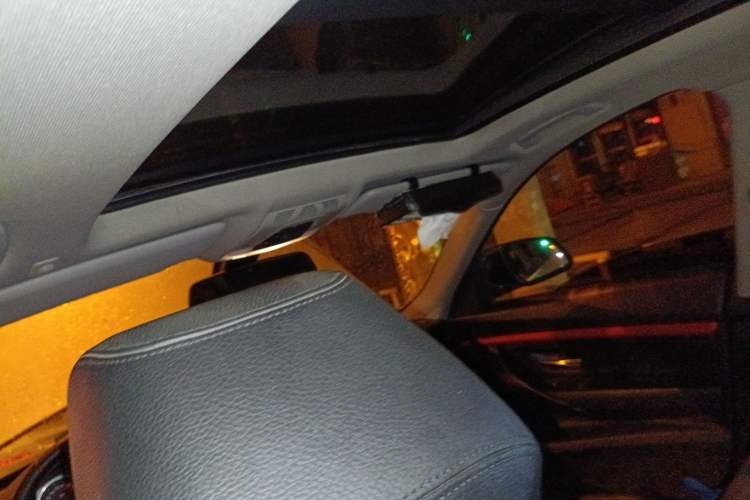 Used BMW 3 Series GT 2016 328i Design Package Model Headliner