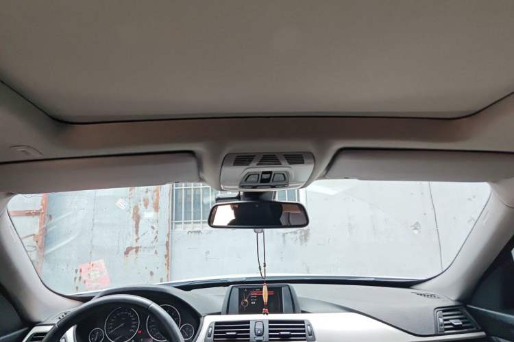 Used BMW 3 Series GT 2016 320i Fashion Model Headliner