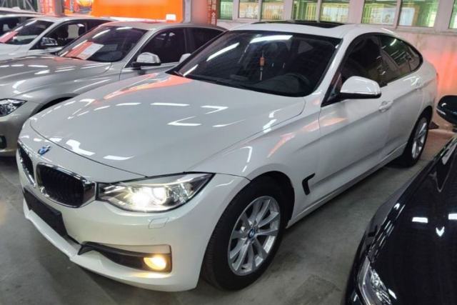 Used BMW 3 Series GT 2016 320i Fashion Model