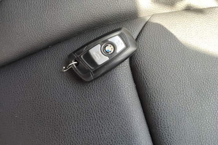 Used BMW 3 Series GT 2016 320i Fashion Model Interior 1