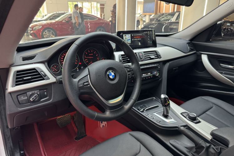 Used BMW 3 Series GT 2016 320i Fashion Model Interior 2