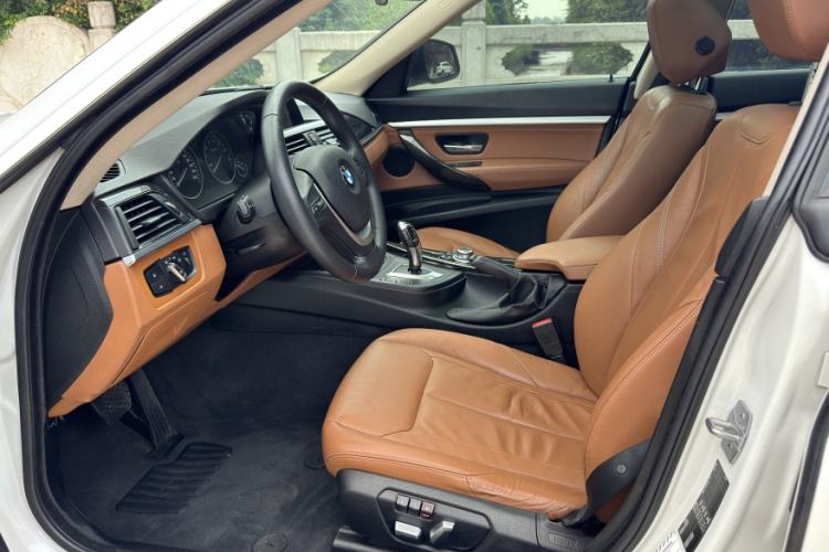 Used BMW 3 Series GT 2016 320i Design Package Edition Interior 3