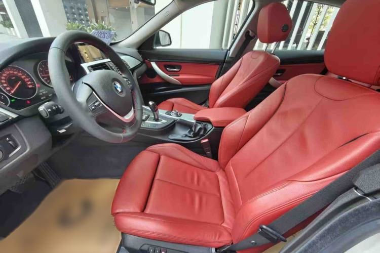 Used BMW 3 Series GT 2016 320i Design Package Edition Interior 3