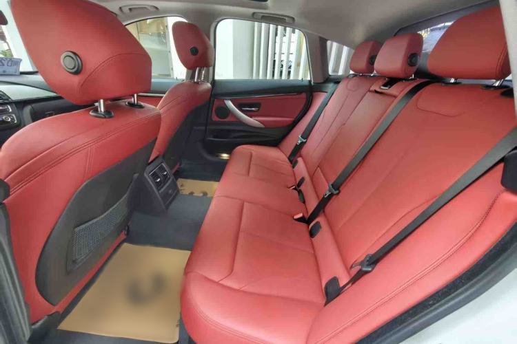 Used BMW 3 Series GT 2016 320i Design Package Edition Interior 4
