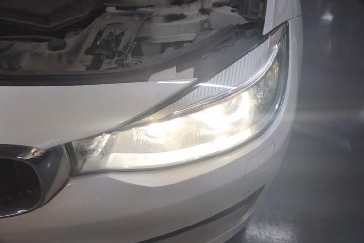 Used BMW 3 Series GT 2016 328i Design Package Model Left Front Headlight