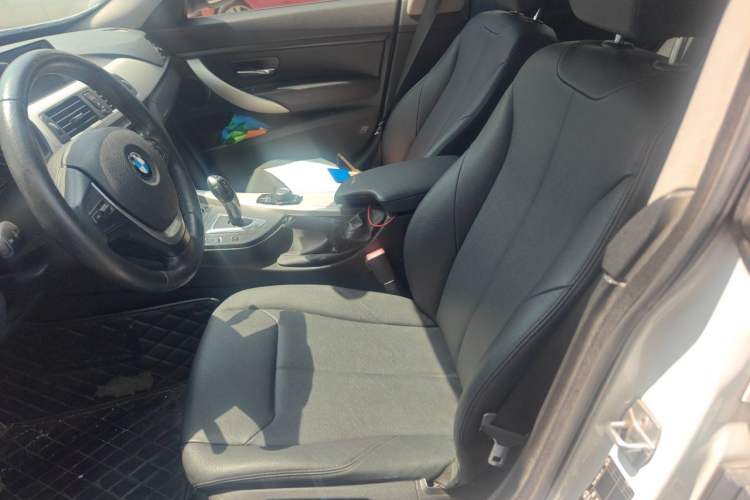 Used BMW 3 Series GT 2016 320i Fashion Model Left Front Seat