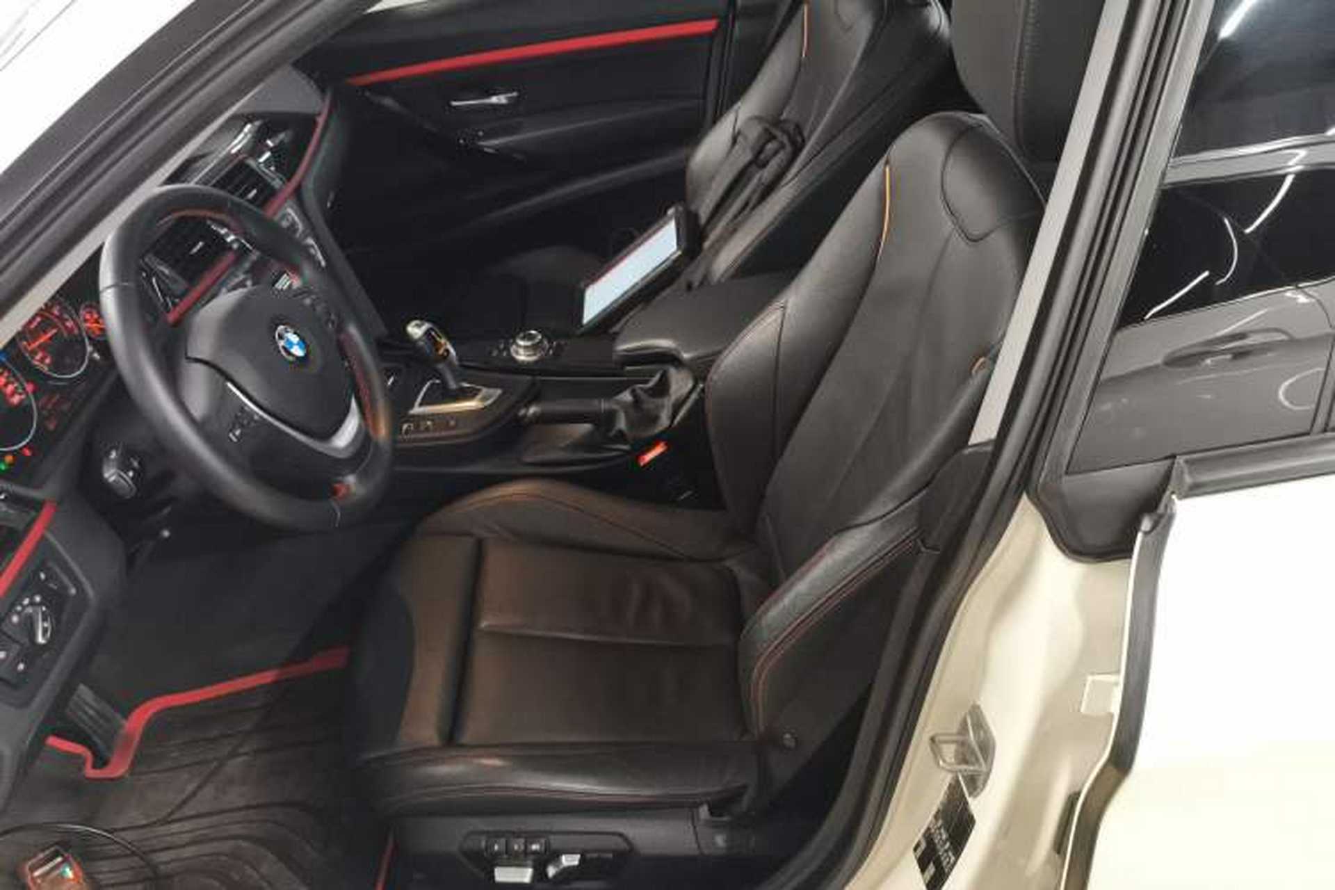 Used BMW 3 Series GT 2016 320i Design Package Edition Left Front Seat