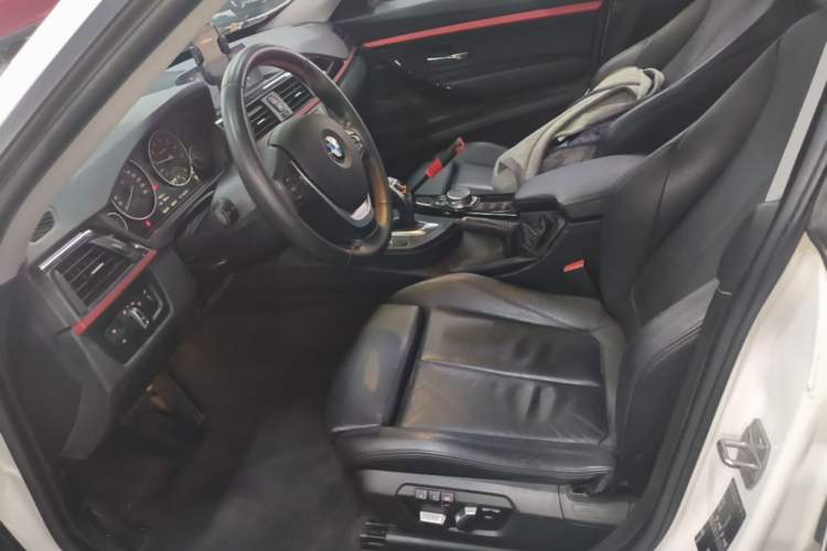 Used BMW 3 Series GT 2016 328i Design Package Model Left Front Seat