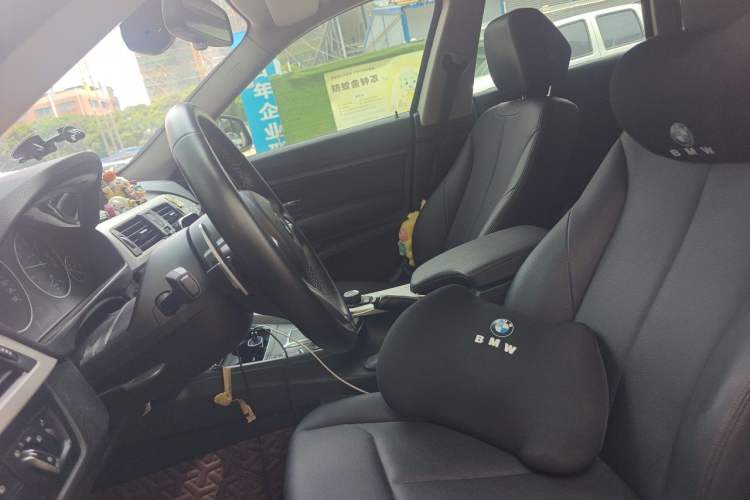 Used BMW 3 Series GT 2016 320i Fashion Model Left Front Seat