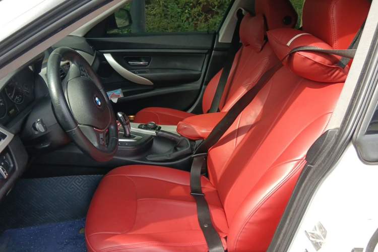 Used BMW 3 Series GT 2016 320i Fashion Model Left Front Seat