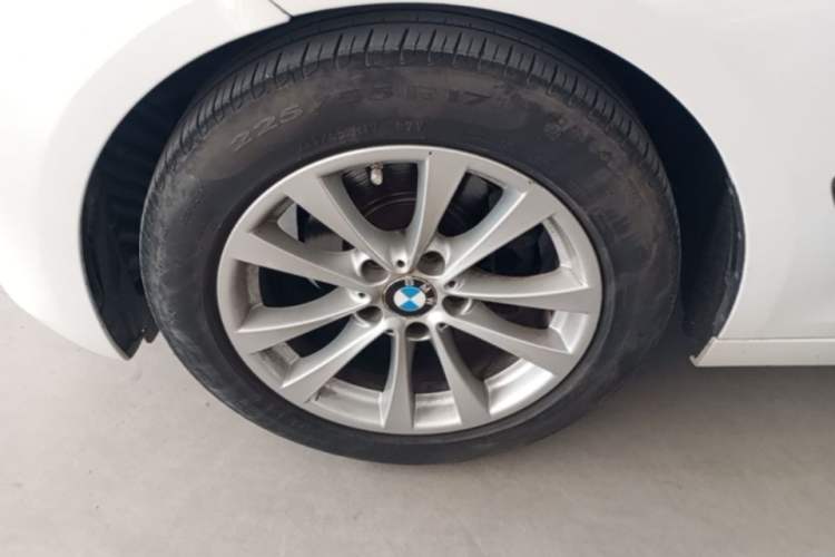 Used BMW 3 Series GT 2016 320i Fashion Model Left Front Wheel Hub