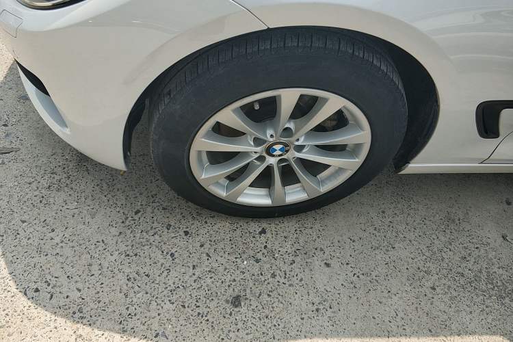 Used BMW 3 Series GT 2016 320i Fashion Model Left Front Wheel Hub
