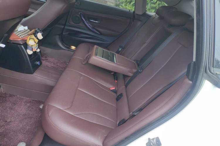 Used BMW 3 Series GT 2016 320i Fashion Model Left Rear Seat