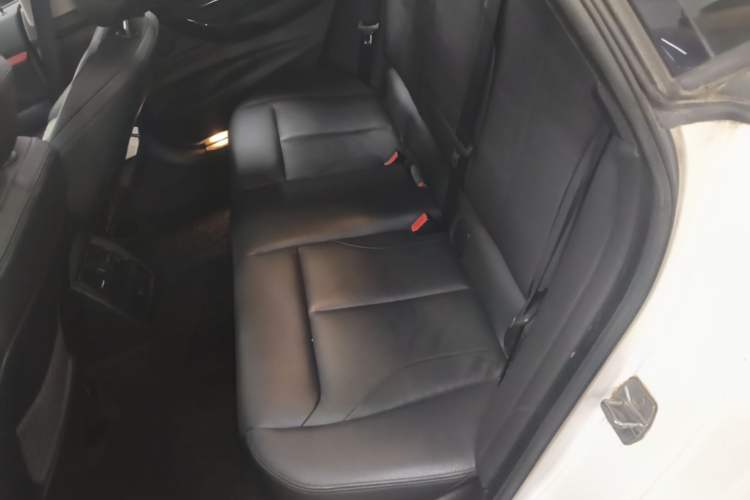 Used BMW 3 Series GT 2016 328i Design Package Model Left Rear Seat