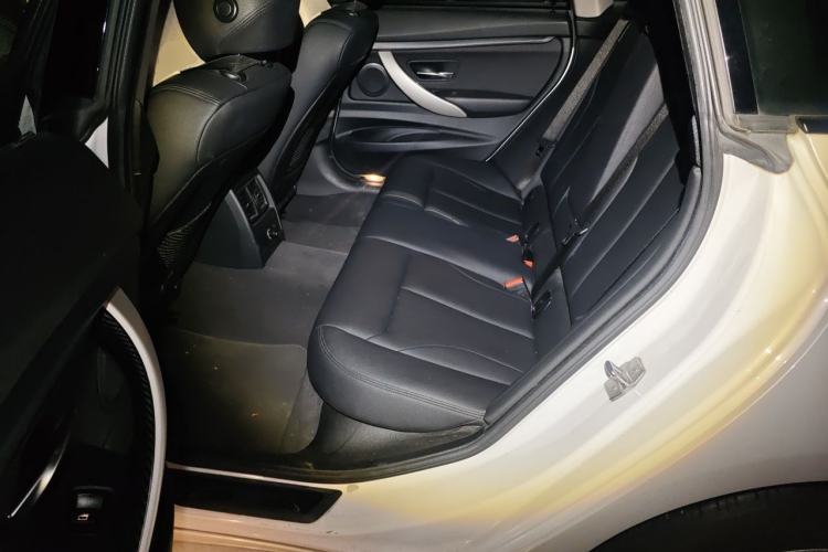 Used BMW 3 Series GT 2016 320i Fashion Model Left Rear Seat