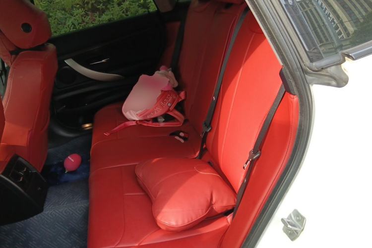 Used BMW 3 Series GT 2016 320i Fashion Model Left Rear Seat