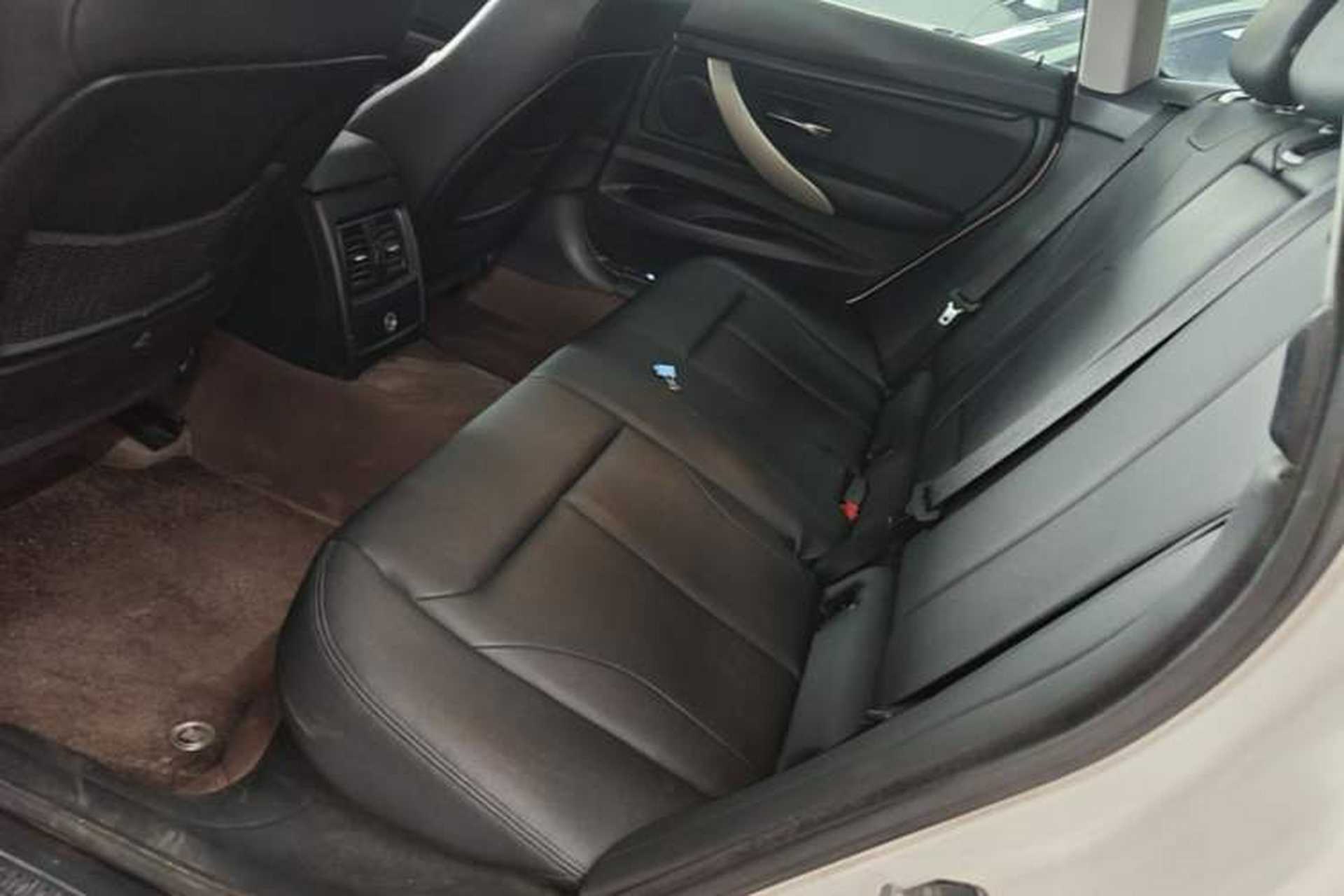 Used BMW 3 Series GT 2016 320i Fashion Model Left Rear Seat