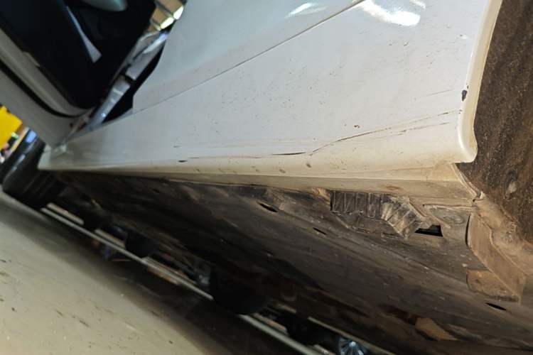 Used BMW 3 Series GT 2016 320i Fashion Model Left Side Sill