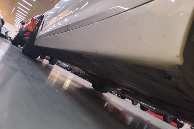 Used BMW 3 Series GT 2016 328i Design Package Model Left Side Sill