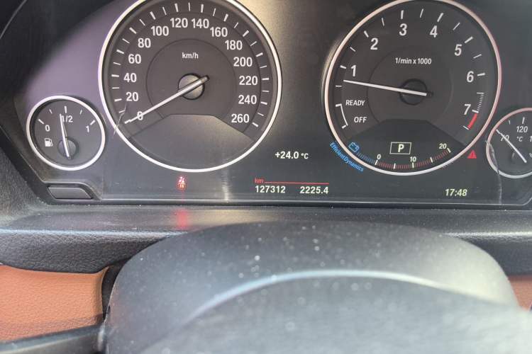 Used BMW 3 Series GT 2016 320i Design Package Edition Odometer Close Up