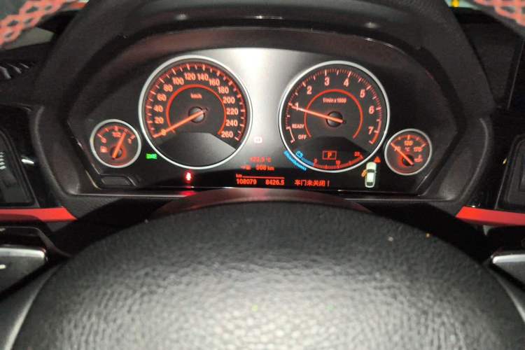 Used BMW 3 Series GT 2016 328i Design Package Model Odometer Close Up