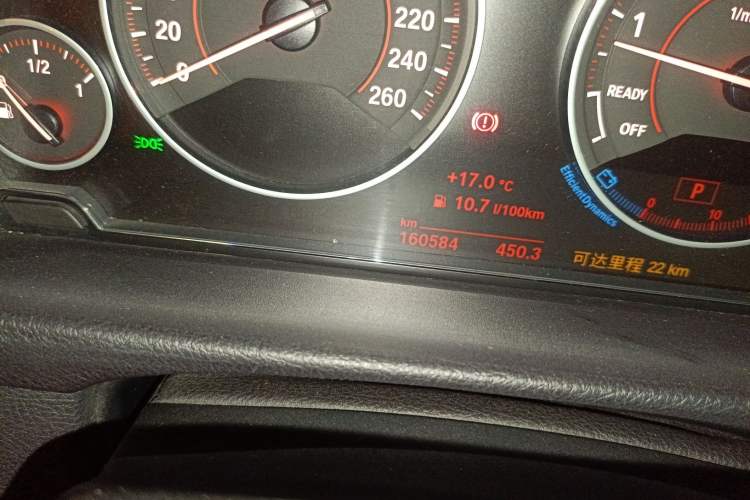 Used BMW 3 Series GT 2016 328i Design Package Model Odometer Close Up