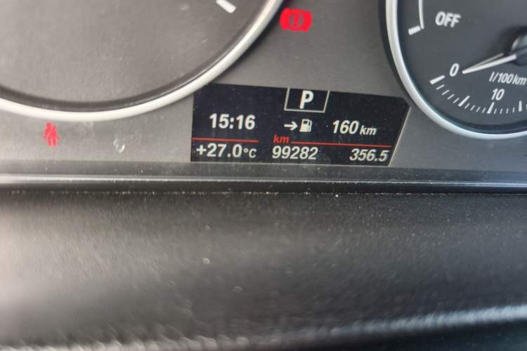 Used BMW 3 Series GT 2016 320i Fashion Model Odometer Close Up