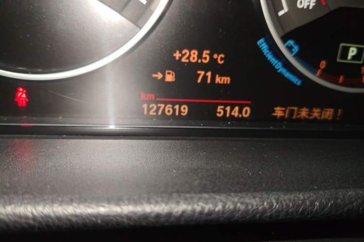Used BMW 3 Series GT 2016 320i Design Package Edition Odometer Close Up