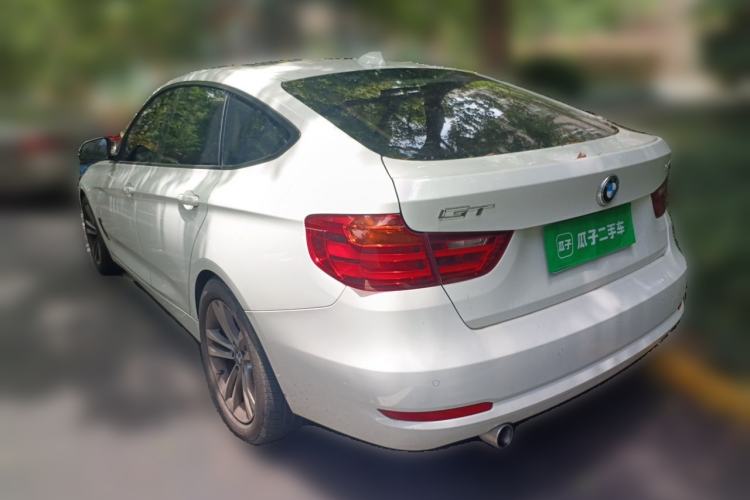 Used BMW 3 Series GT 2016 320i Fashion Model Rear Left 45 Deg