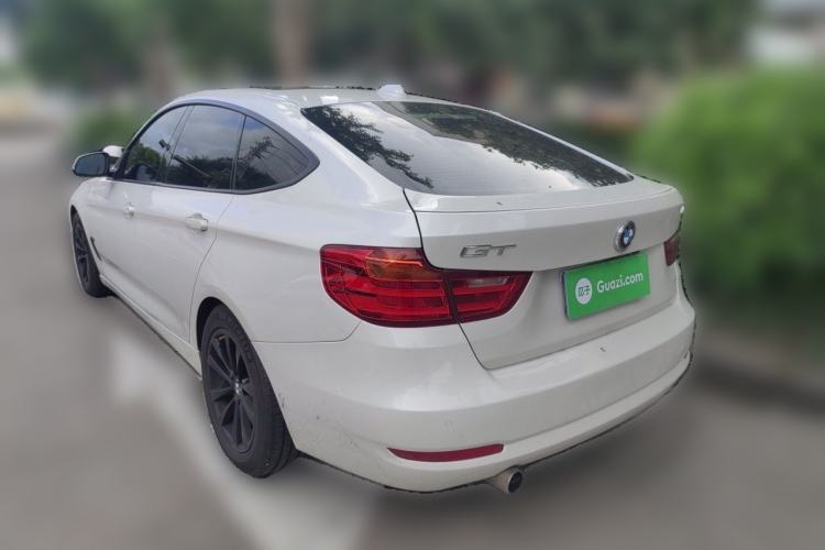 Used BMW 3 Series GT 2016 320i Fashion Model Rear Left 45 Deg